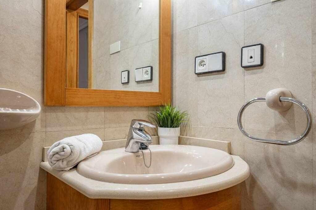 La Plaza Apartamento Gijón Zewnętrze zdjęcie